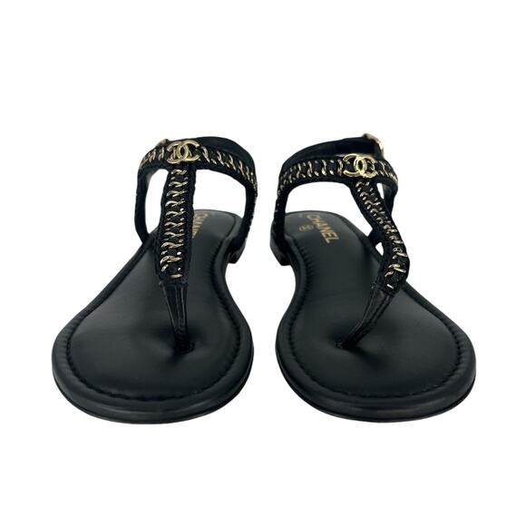 Chanel 2022 CC Logo Scooby Chain Thong Sandals - Picture 10 of 16